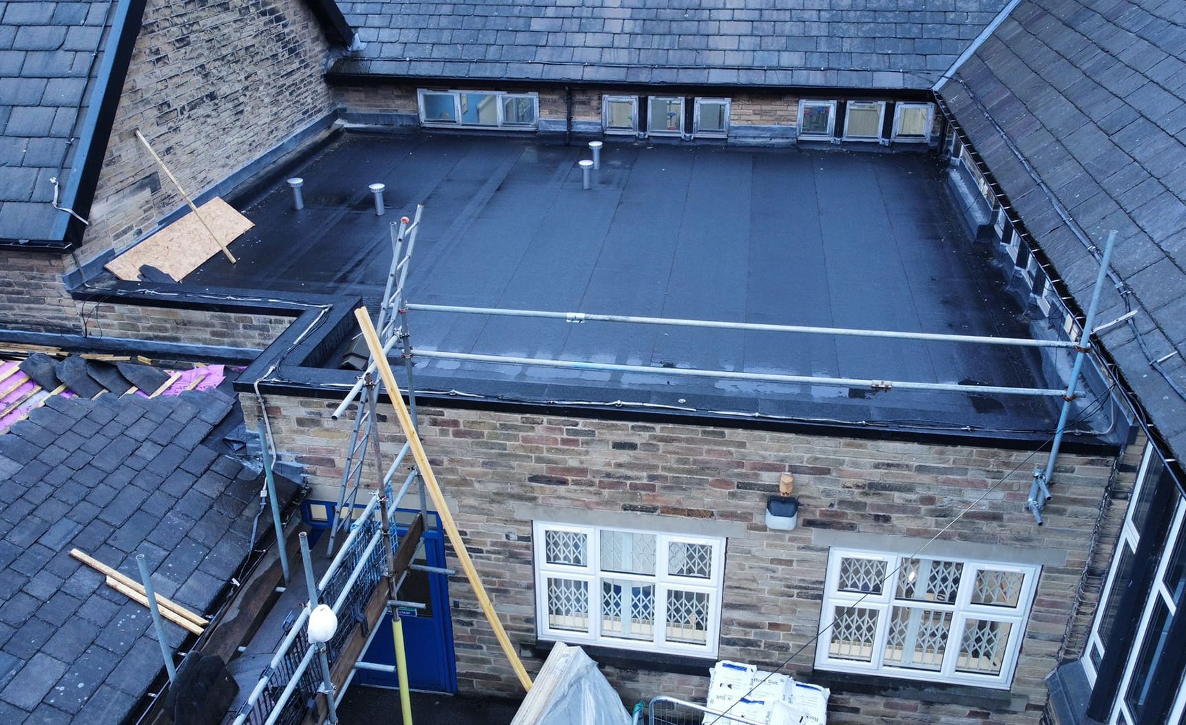 Read more about the article Delivering Roofing Excellence: Jennings Roofing Completes Major School Project in Bradford